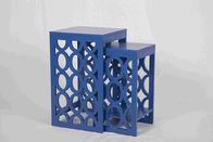 青い現代ネスティング テーブル、人間工学的の木のベッドサイド・テーブル58のCmの高さ